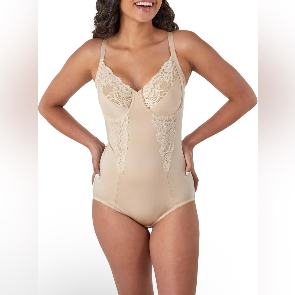 NEW Maidenform Ultra Firm Body Shaper With Built In Underwire Bra 36D